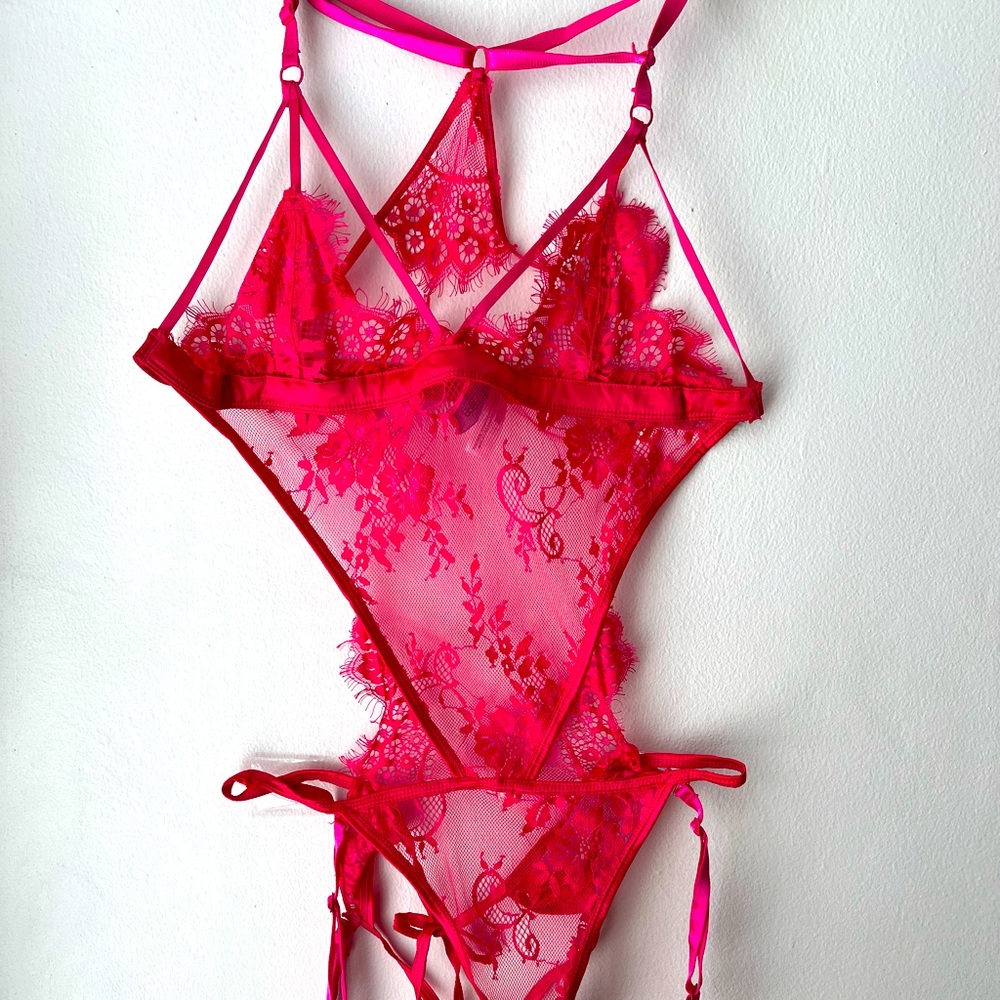 Pink Oh La La Cheri Sheer Strappy Lace Bodysuit L/XL